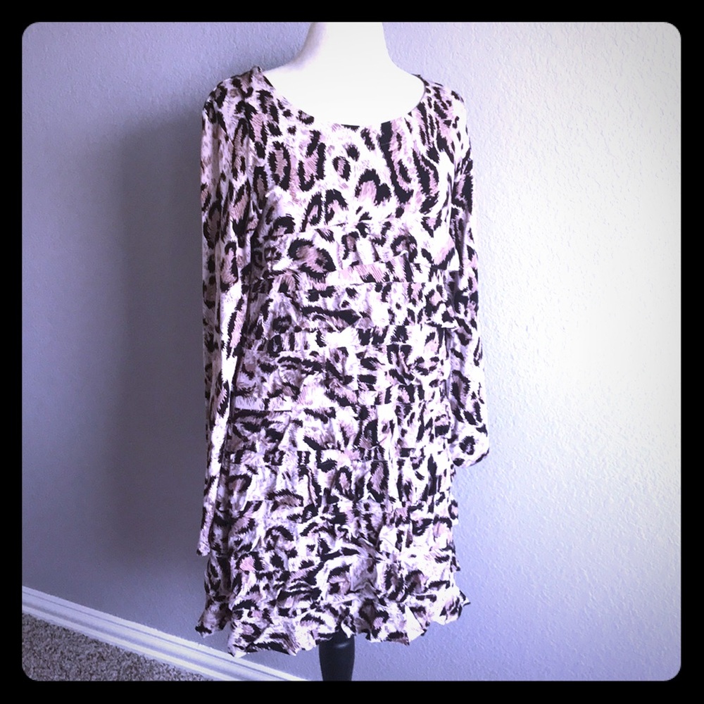 Pink leopard dress in excellent condition
